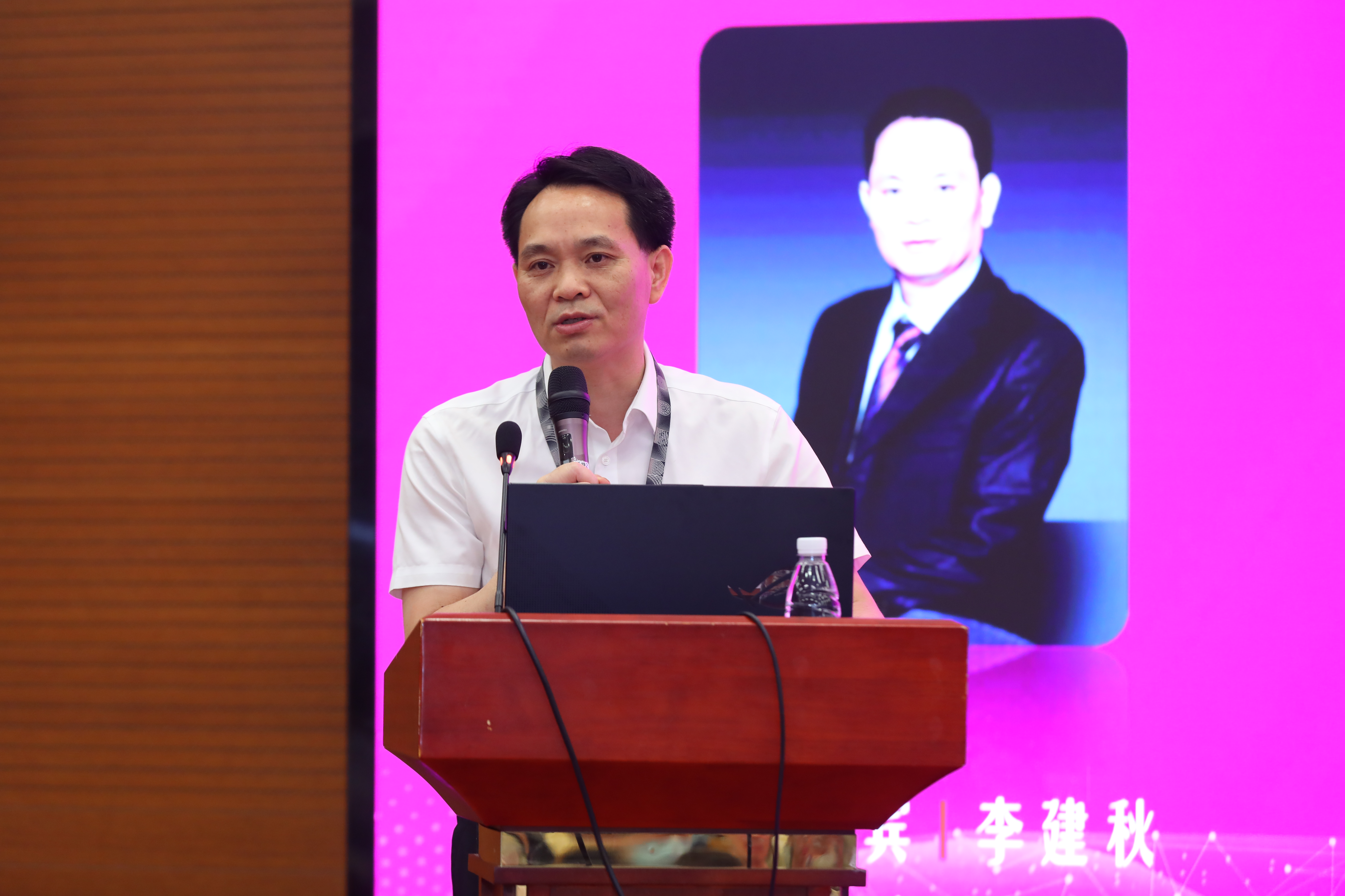 20230527-2023年“智能电动车辆”全国高校研究生学术论坛举行米兰体育网页版第710期博士生学术论坛同期举办-清大嘉艺-李建秋发言.jpg